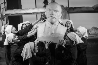 1956-й: НЕПОЛАДКИ НА КОНВЕЙЕРЕ