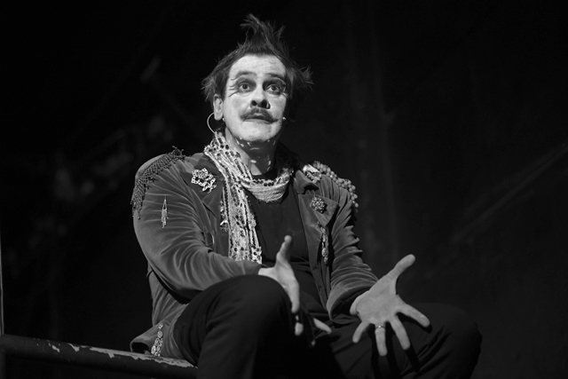 ...ЧТО РОМАНТИЗМОМ МЫ ЗОВЕМ ...ЧТО РОМАНТИЗМОМ МЫ ЗОВЕМ