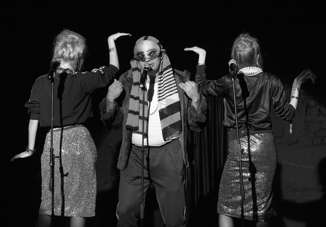 «ЧУВАК, РАССЛАБЬСЯ, ТЫ В ТЕАТРЕ»