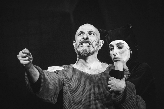 ИСТОРИЯ С&nbsp;БИОГРАФИЕЙ