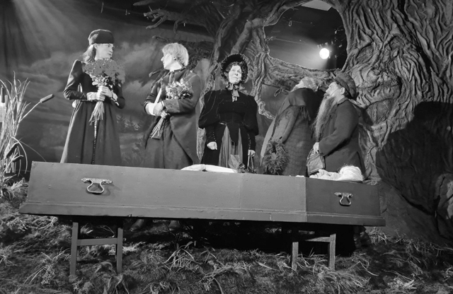 МАМЕНЬКИ И&nbsp;ДЕТКИ В&nbsp;ТРИДЕВЯТОМ ЦАРСТВЕ