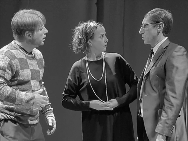 МОРОЗ: СТОИКИ И КИТЫ В РЕЖИМЕ ПАДЕНИЯ