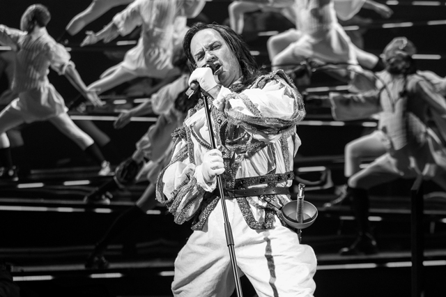 ПОРА-ПОРА-ПОРАДОВАЛИ ПОРА-ПОРА-ПОРАДОВАЛИ