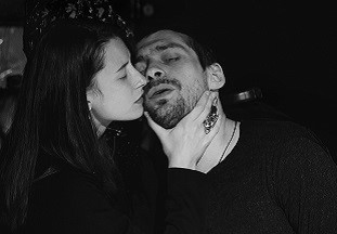 «В КАКУЮ БУРЮ ОЩУЩЕНИЙ ТЕПЕРЬ ОН СЕРДЦЕМ ПОГРУЖЕН!»