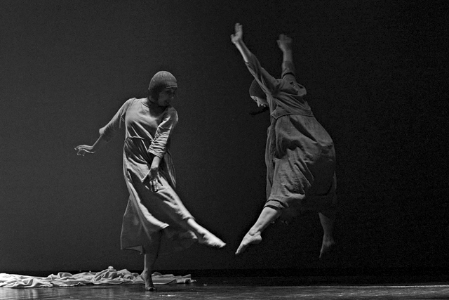 ХОТЬ НЕМНОГО ЕЩЕ ПОСТОЮ НА&nbsp;КРАЮ