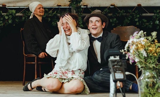 Летние комедии